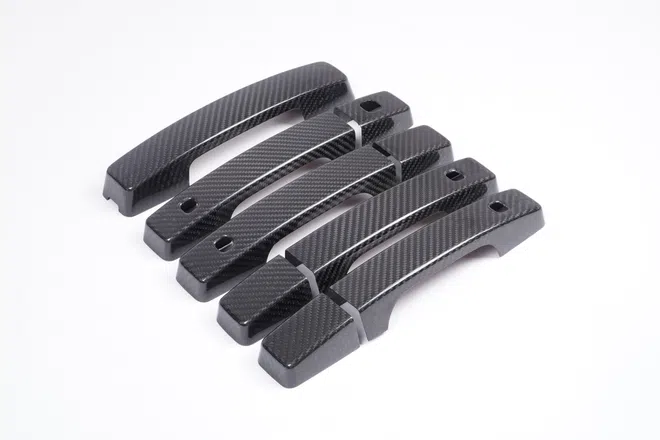 Custom carbon fiber automotive component — Land Rover gallery photo 2